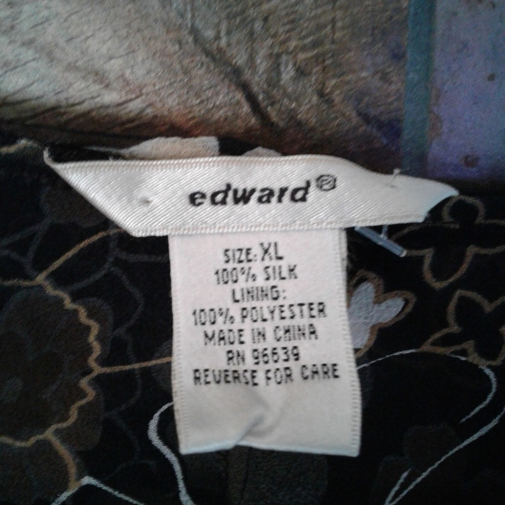 Edwards 100% silk sheer Blouse - Picture 4 of 4
